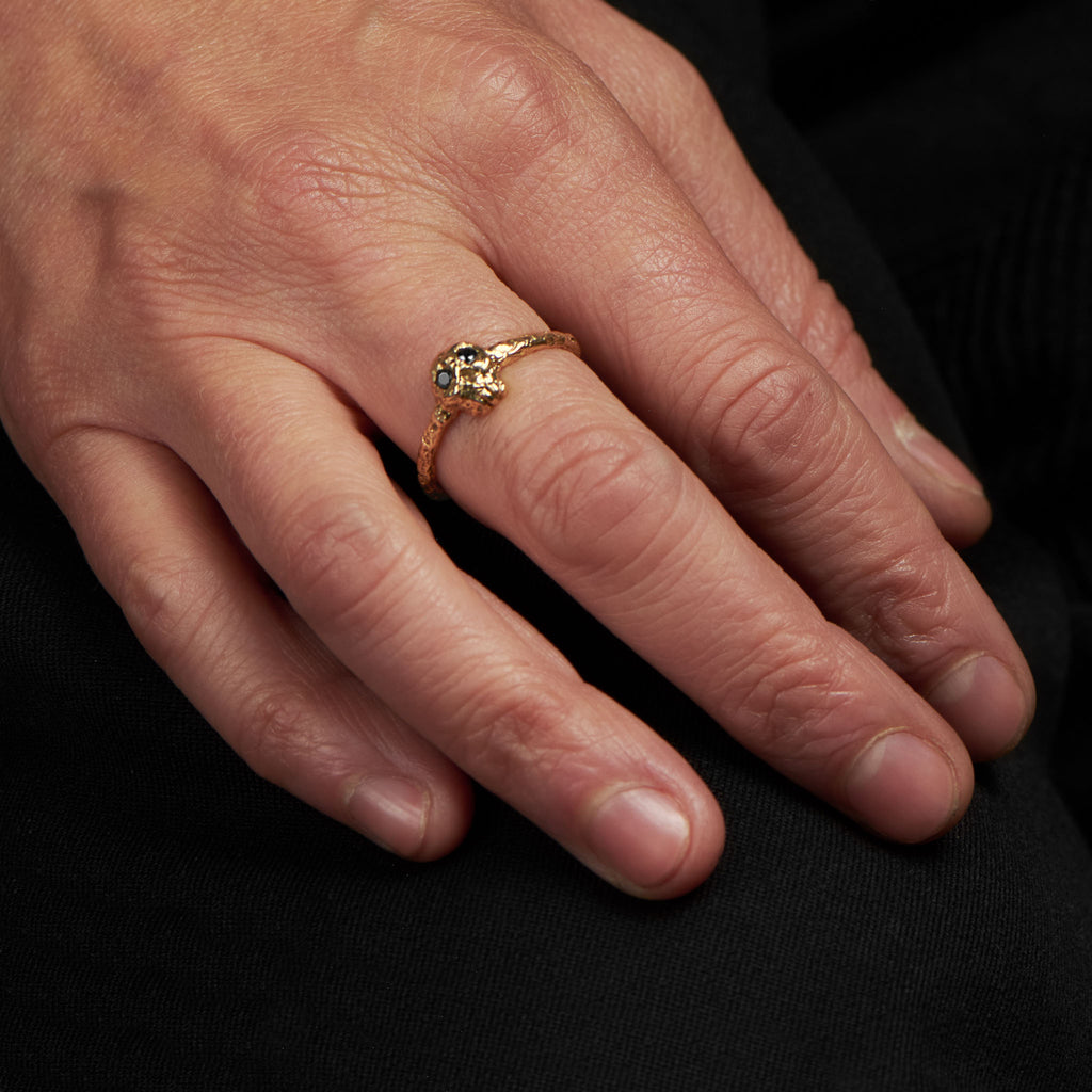 Yellow Gold Skull Ring With 2 Black Diamonds